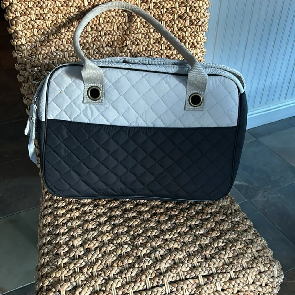 Fashionable Pet Carrier!